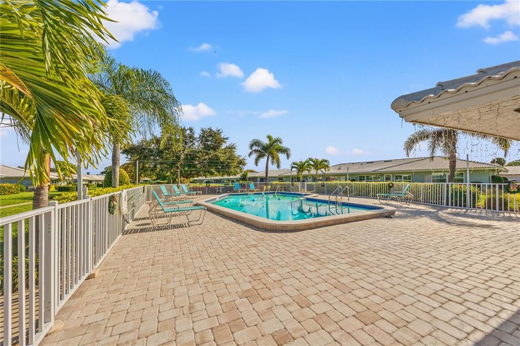 For Sale: $350,000 (2 beds, 2 baths, 2153 Square Feet)