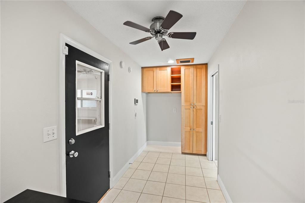 For Sale: $350,000 (2 beds, 2 baths, 2153 Square Feet)