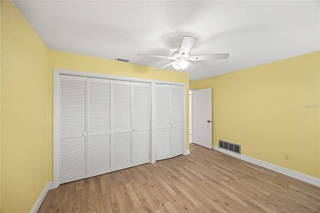 For Sale: $350,000 (2 beds, 2 baths, 2153 Square Feet)