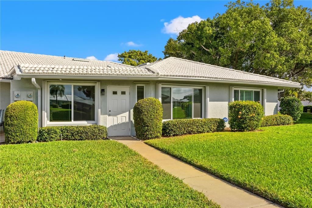 For Sale: $350,000 (2 beds, 2 baths, 2153 Square Feet)