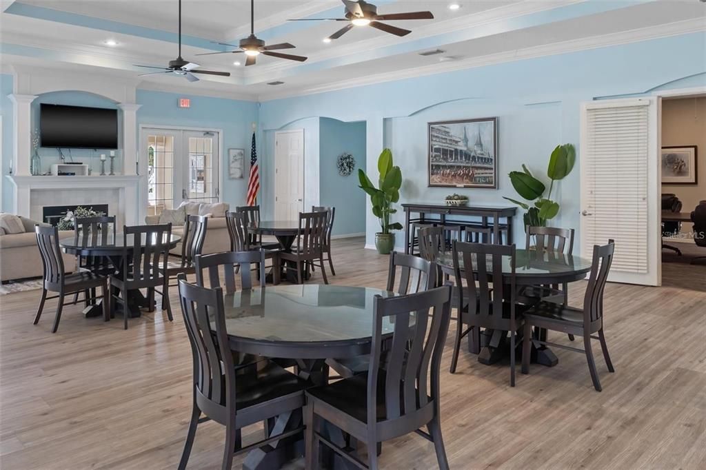 出租: $2,350 (4 贝兹, 2 浴室, 1665 平方英尺)