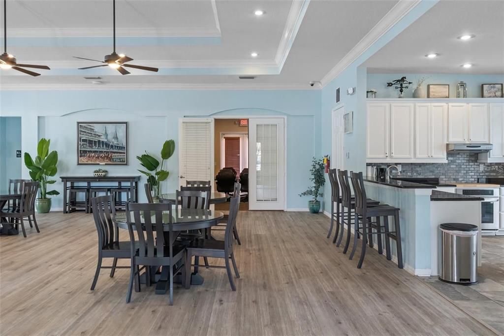 出租: $2,350 (4 贝兹, 2 浴室, 1665 平方英尺)