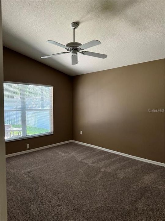 出租: $2,350 (4 贝兹, 2 浴室, 1665 平方英尺)