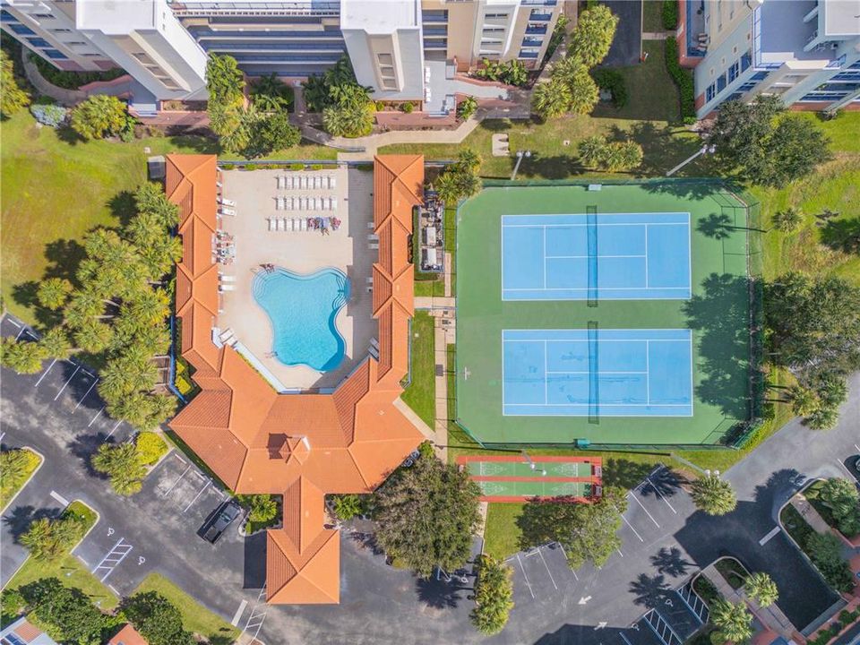 For Sale: $449,000 (3 beds, 2 baths, 1601 Square Feet)