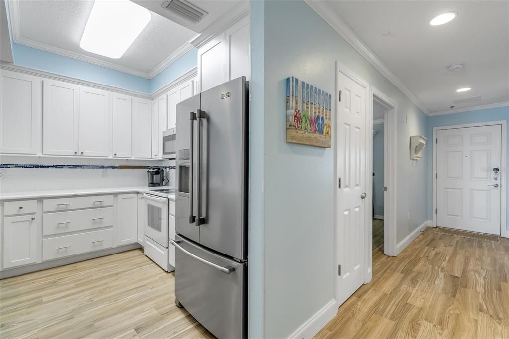 For Sale: $449,000 (3 beds, 2 baths, 1601 Square Feet)