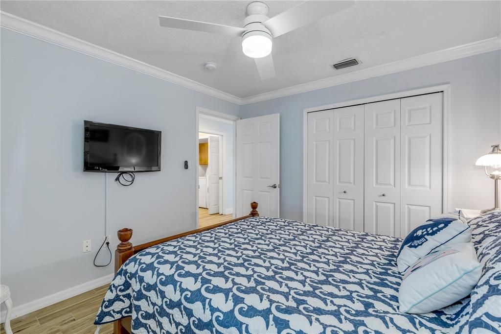 For Sale: $449,000 (3 beds, 2 baths, 1601 Square Feet)