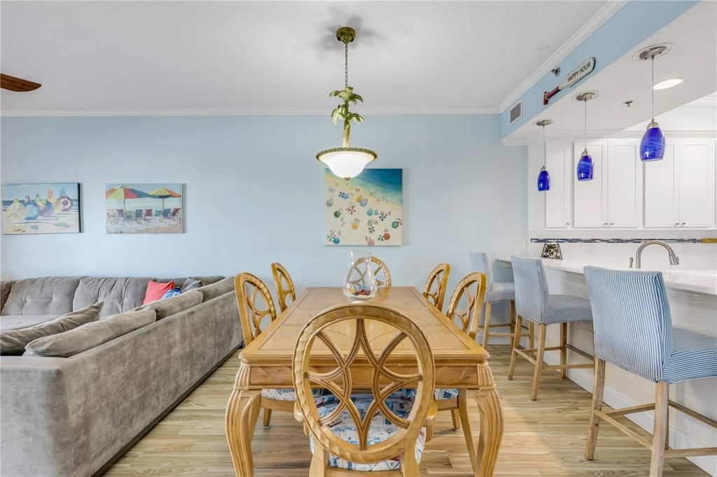 For Sale: $449,000 (3 beds, 2 baths, 1601 Square Feet)