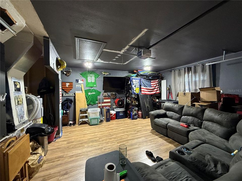 На продажу: $249,900 (3 спален, 2 ванн, 1477 Квадратных фут)