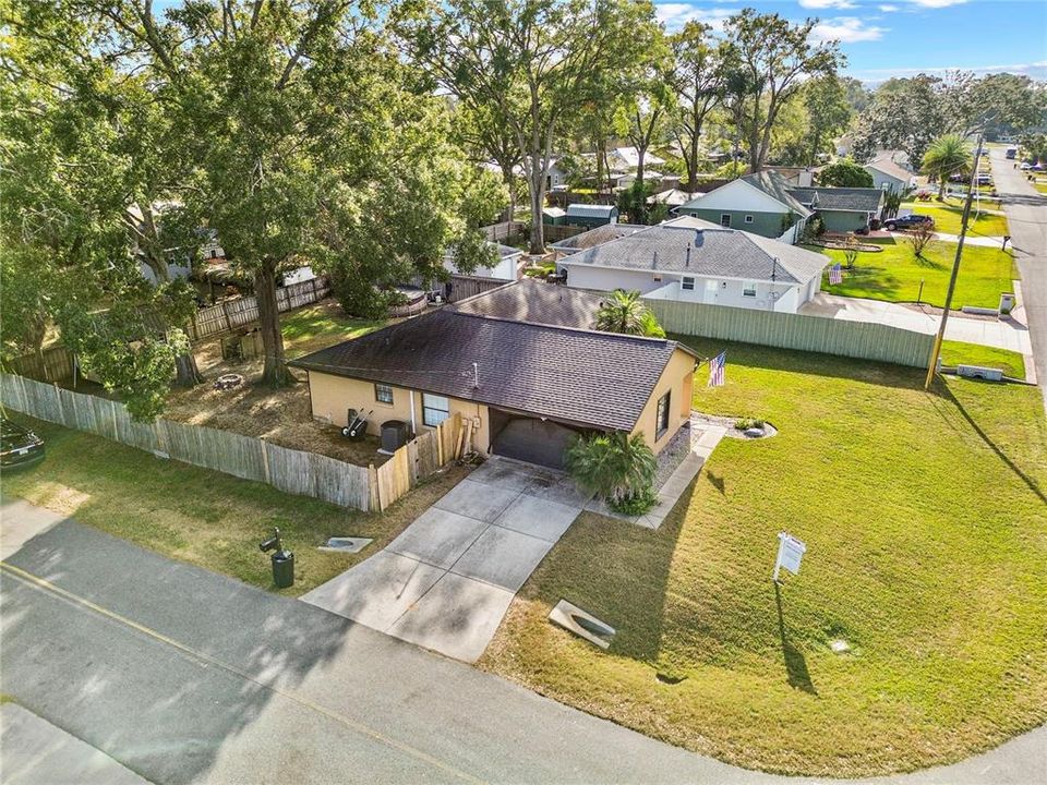 Activo con contrato: $206,000 (3 camas, 2 baños, 1477 Pies cuadrados)