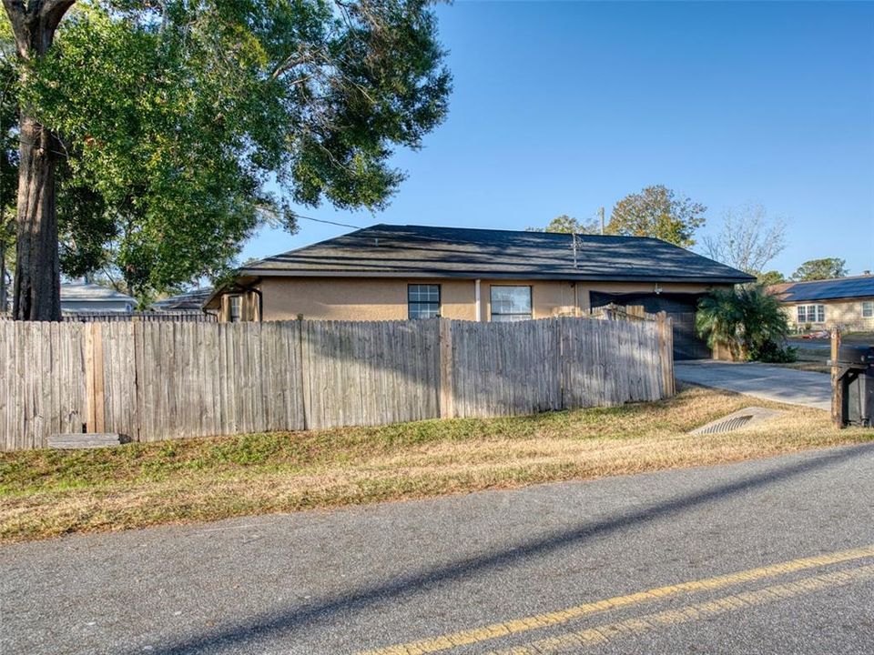 На продажу: $249,900 (3 спален, 2 ванн, 1477 Квадратных фут)