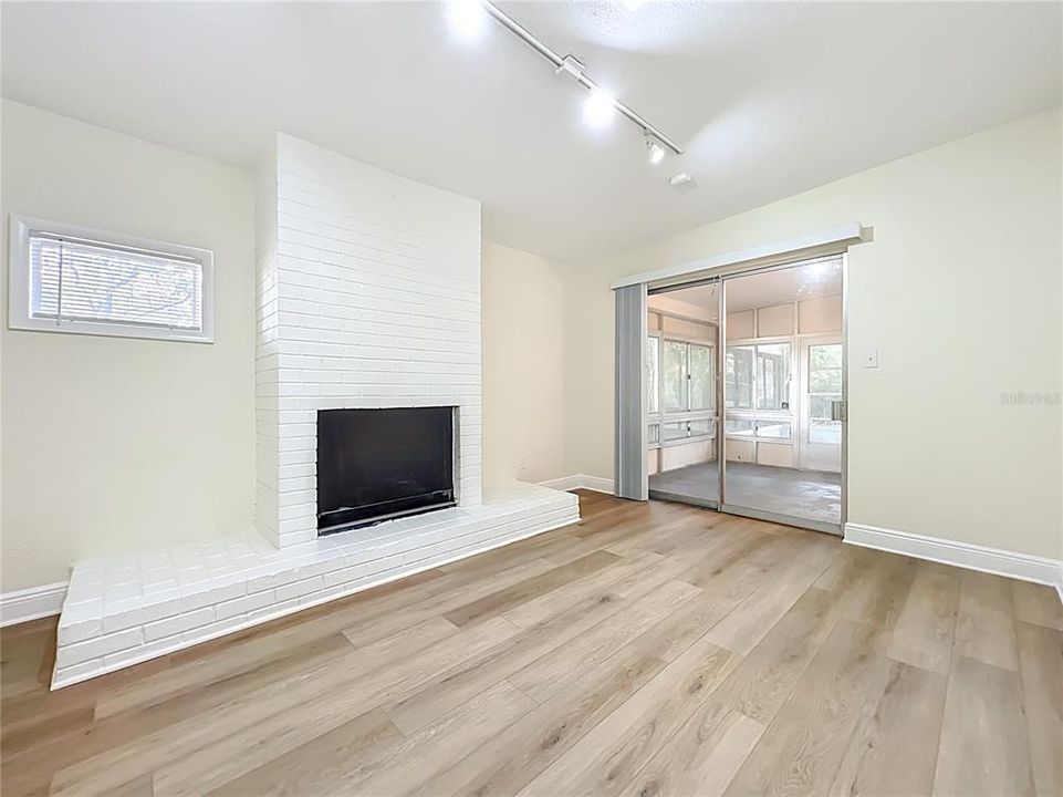 En Venta: $420,000 (3 camas, 2 baños, 1591 Pies cuadrados)