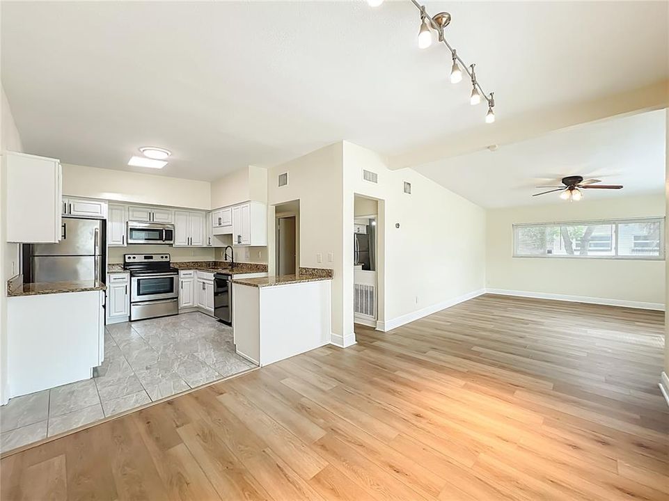 En Venta: $420,000 (3 camas, 2 baños, 1591 Pies cuadrados)