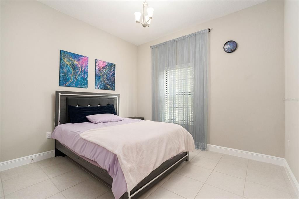 For Sale: $800,000 (4 beds, 3 baths, 2544 Square Feet)