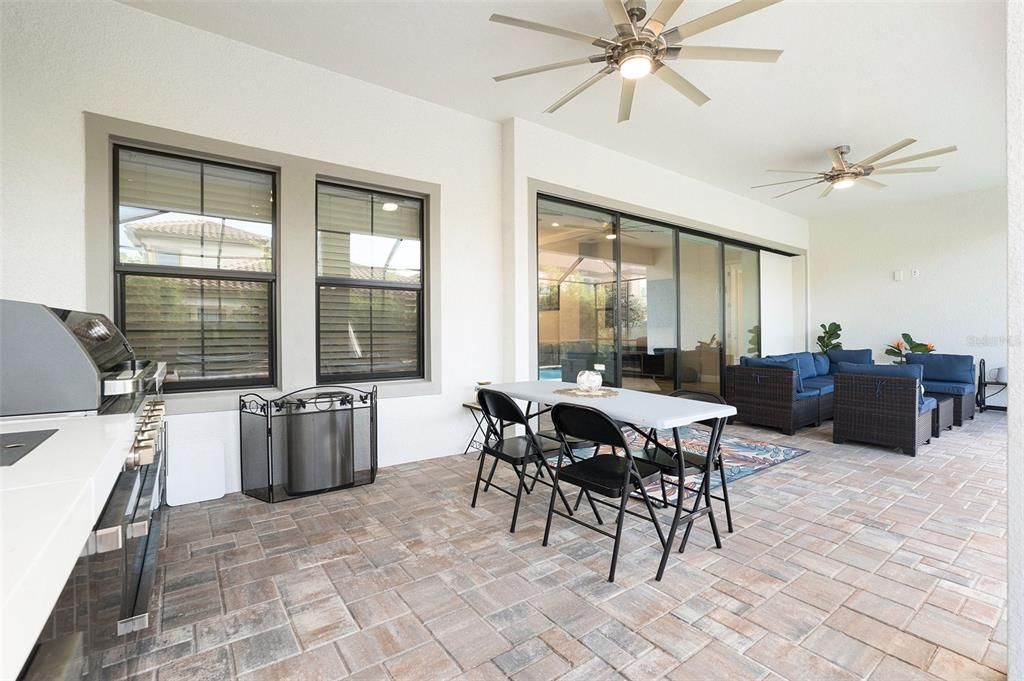 For Sale: $800,000 (4 beds, 3 baths, 2544 Square Feet)