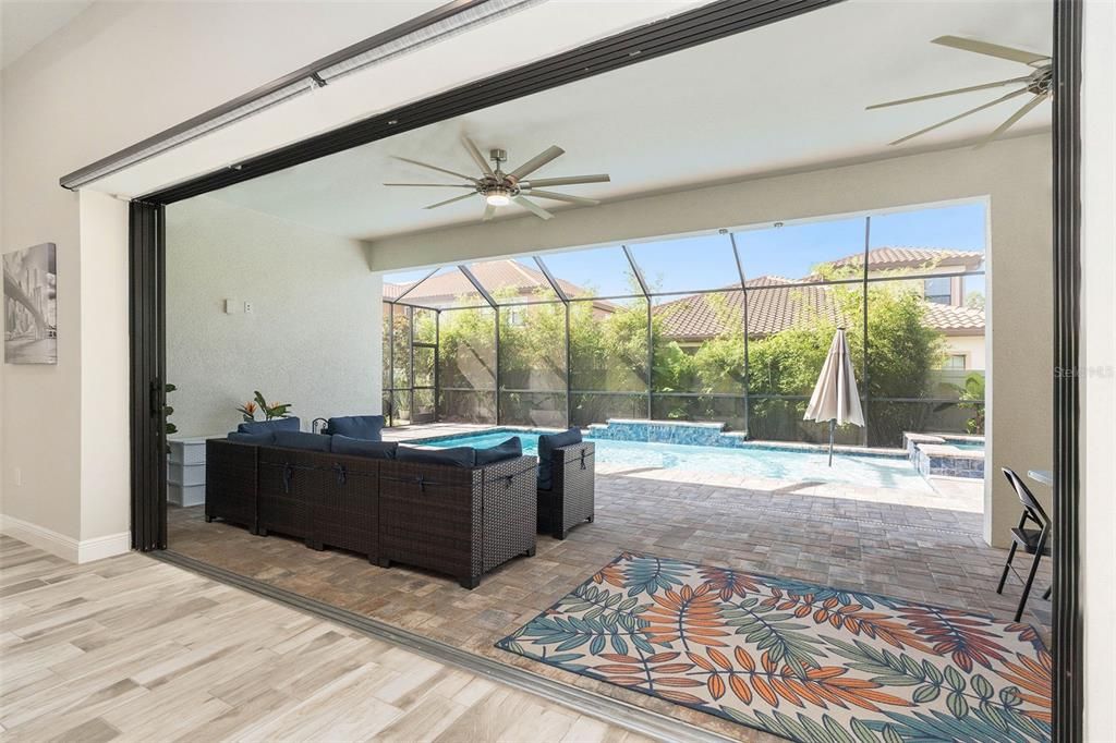 For Sale: $800,000 (4 beds, 3 baths, 2544 Square Feet)