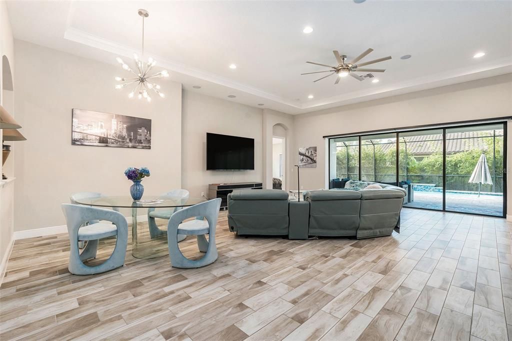 For Sale: $800,000 (4 beds, 3 baths, 2544 Square Feet)