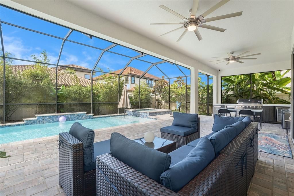 For Sale: $800,000 (4 beds, 3 baths, 2544 Square Feet)