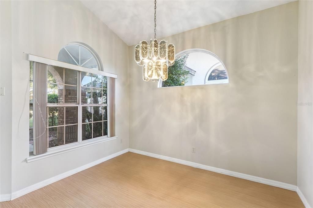 En Venta: $499,000 (3 camas, 2 baños, 1642 Pies cuadrados)