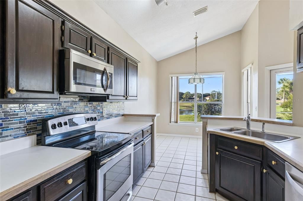 En Venta: $499,000 (3 camas, 2 baños, 1642 Pies cuadrados)