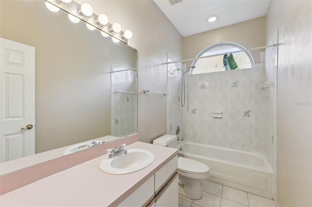 En Venta: $499,000 (3 camas, 2 baños, 1642 Pies cuadrados)