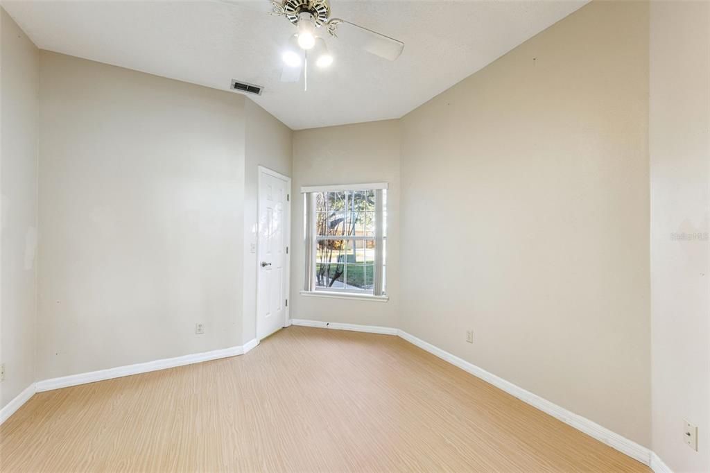 En Venta: $499,000 (3 camas, 2 baños, 1642 Pies cuadrados)