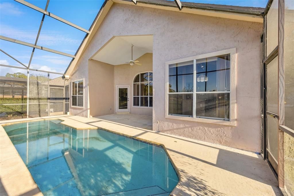 En Venta: $499,000 (3 camas, 2 baños, 1642 Pies cuadrados)