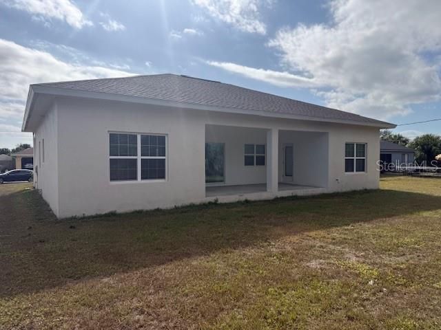 For Sale: $299,900 (3 beds, 2 baths, 1574 Square Feet)