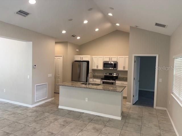 For Sale: $299,900 (3 beds, 2 baths, 1574 Square Feet)