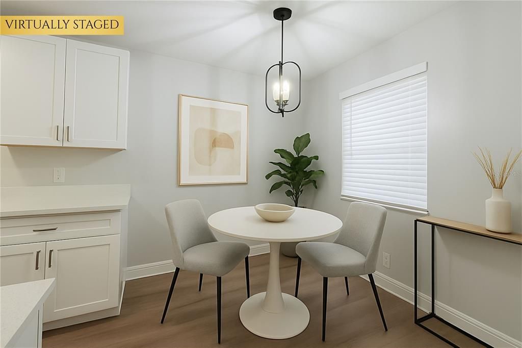 For Sale: $199,900 (2 beds, 1 baths, 962 Square Feet)