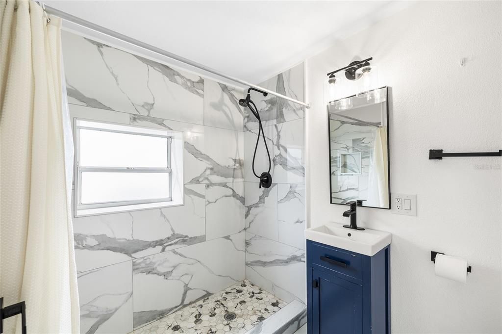 出租: $2,995 (3 贝兹, 2 浴室, 1186 平方英尺)