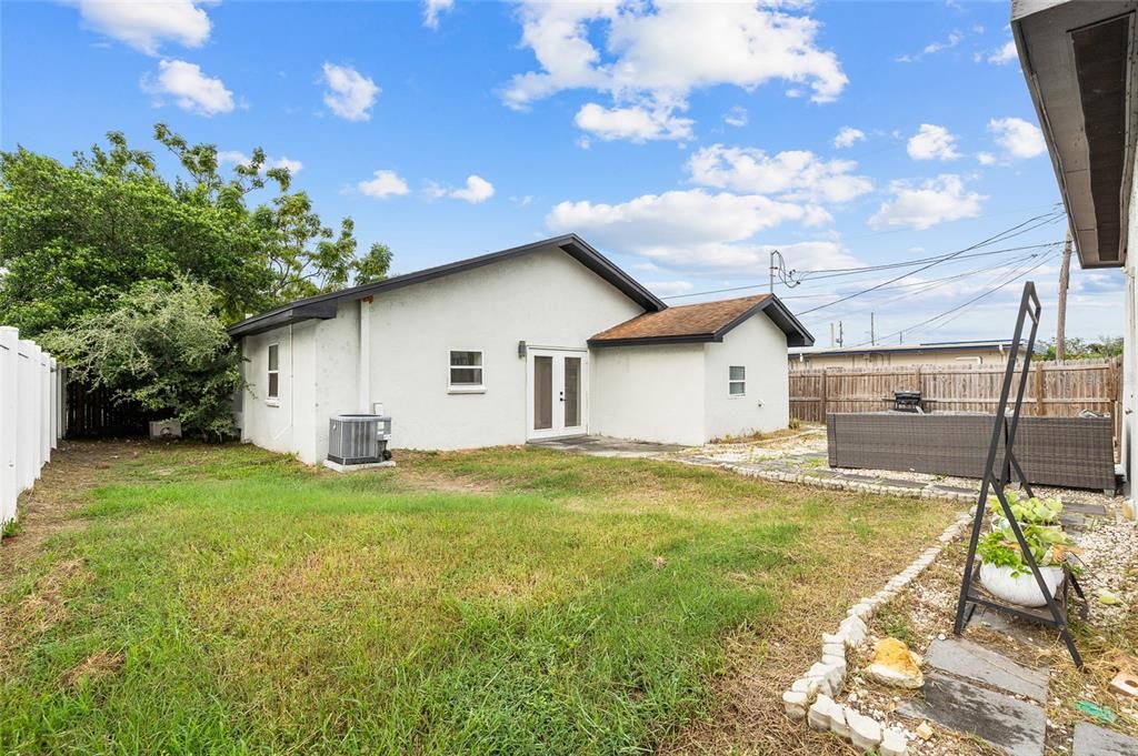 出租: $2,995 (3 贝兹, 2 浴室, 1186 平方英尺)