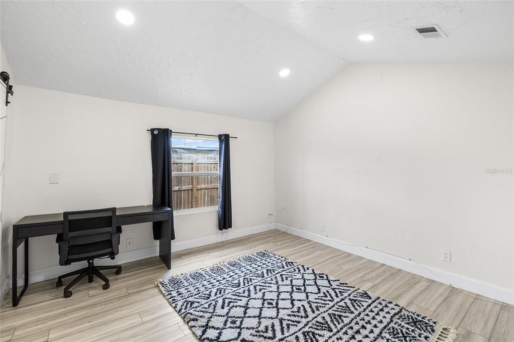 出租: $2,995 (3 贝兹, 2 浴室, 1186 平方英尺)