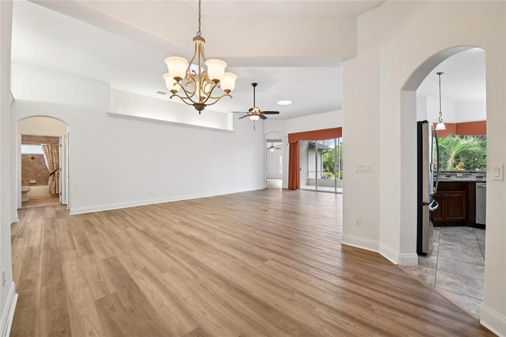 На продажу: $439,000 (4 спален, 2 ванн, 2229 Квадратных фут)