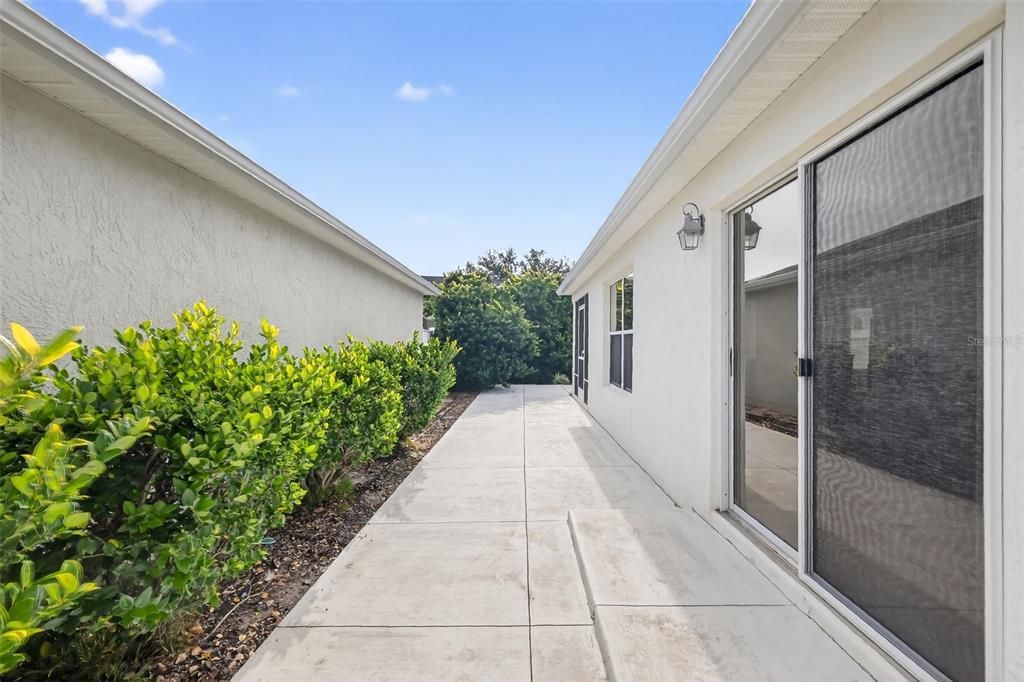 待售: $259,900 (2 贝兹, 2 浴室, 1132 平方英尺)