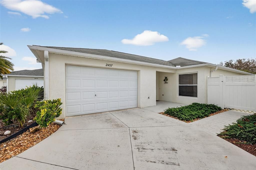 待售: $259,900 (2 贝兹, 2 浴室, 1132 平方英尺)