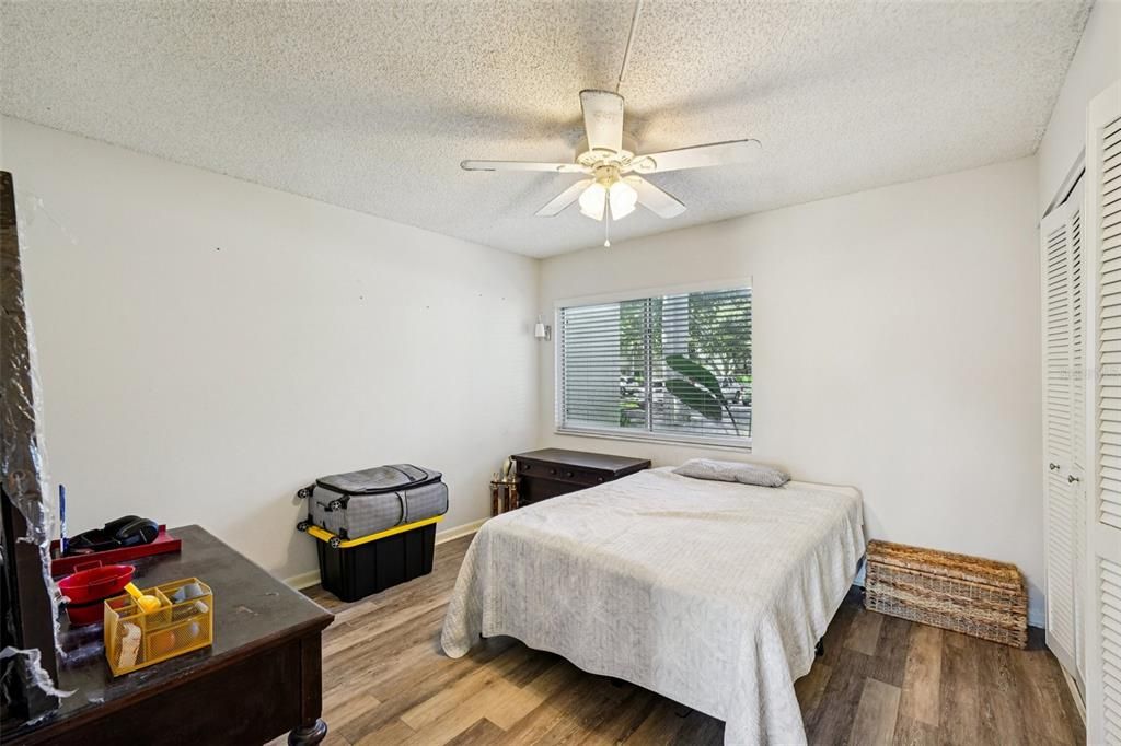 待售: $225,000 (3 贝兹, 2 浴室, 1405 平方英尺)