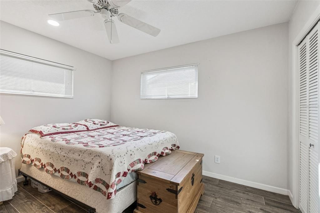 待售: $715,000 (4 贝兹, 3 浴室, 2561 平方英尺)