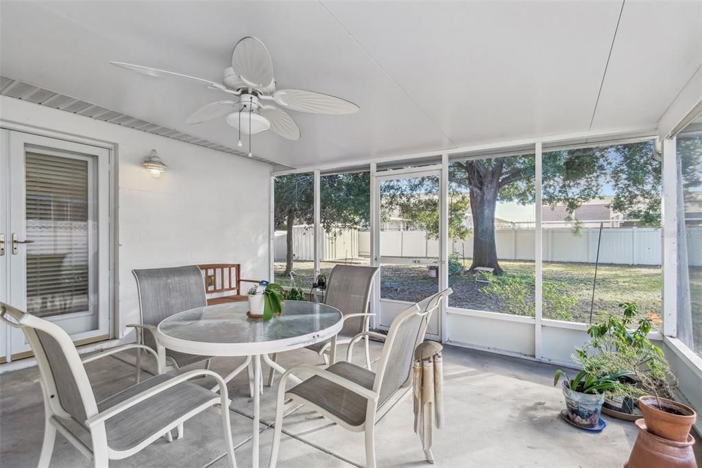 待售: $715,000 (4 贝兹, 3 浴室, 2561 平方英尺)