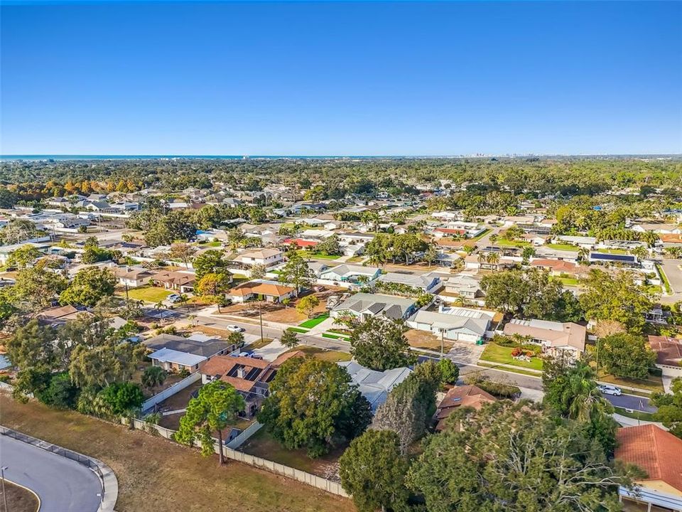 待售: $715,000 (4 贝兹, 3 浴室, 2561 平方英尺)