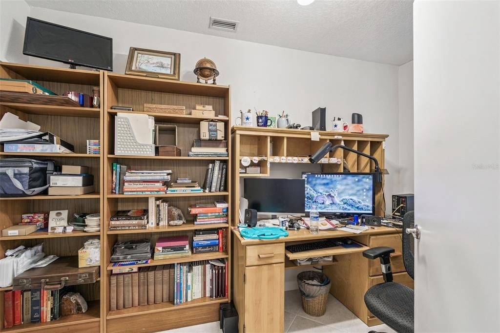 待售: $715,000 (4 贝兹, 3 浴室, 2561 平方英尺)