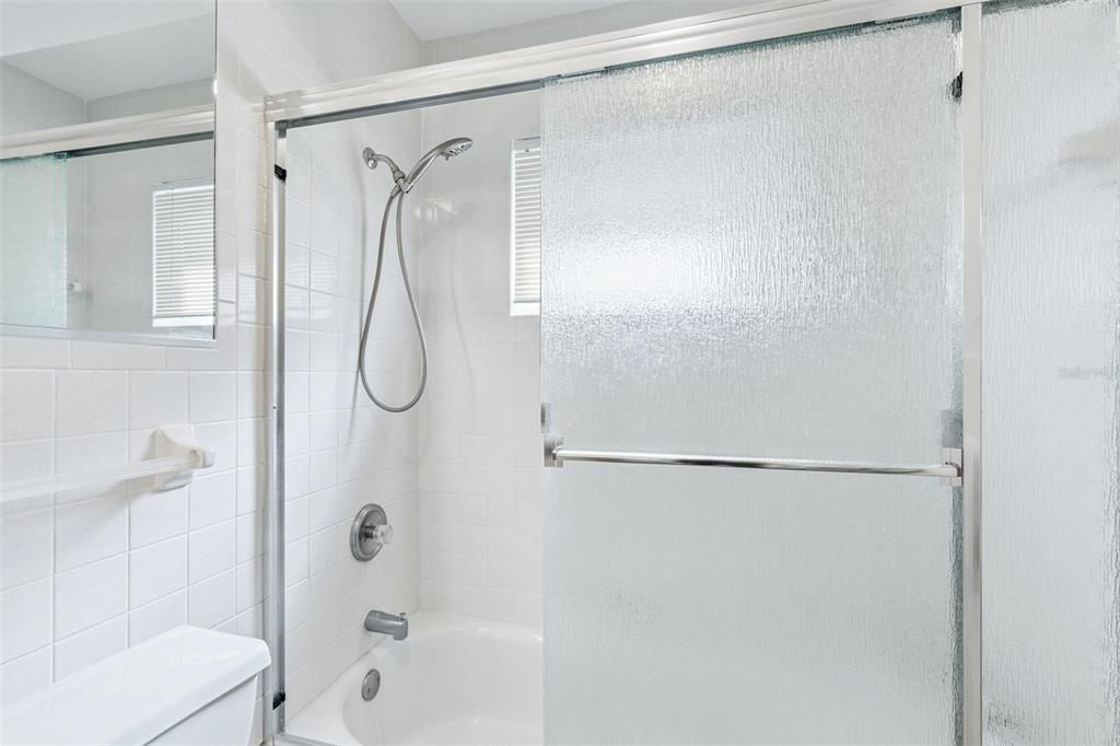 待售: $715,000 (4 贝兹, 3 浴室, 2561 平方英尺)