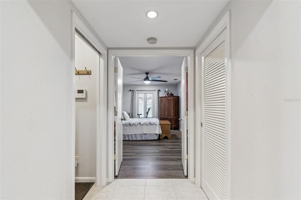 待售: $715,000 (4 贝兹, 3 浴室, 2561 平方英尺)