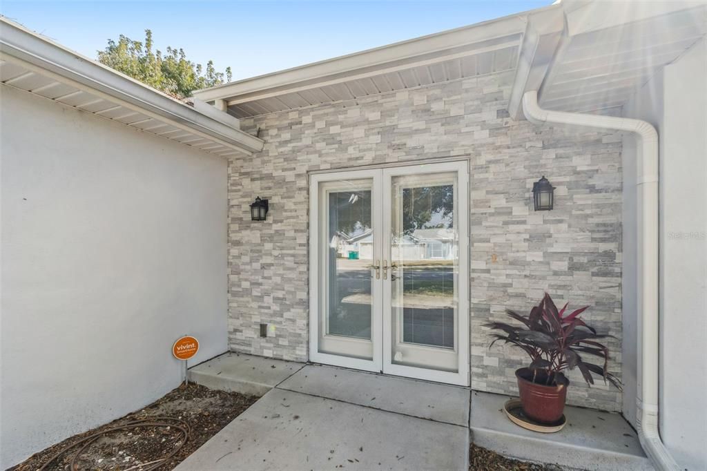 待售: $715,000 (4 贝兹, 3 浴室, 2561 平方英尺)