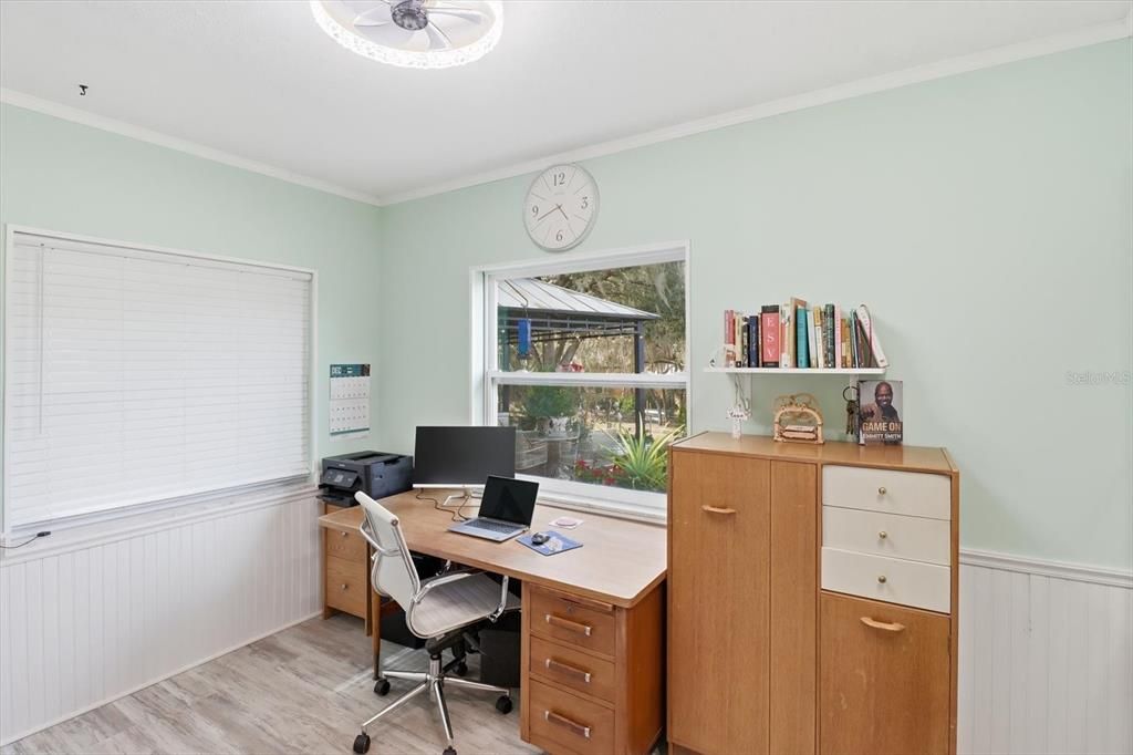 For Sale: $349,900 (3 beds, 2 baths, 2332 Square Feet)