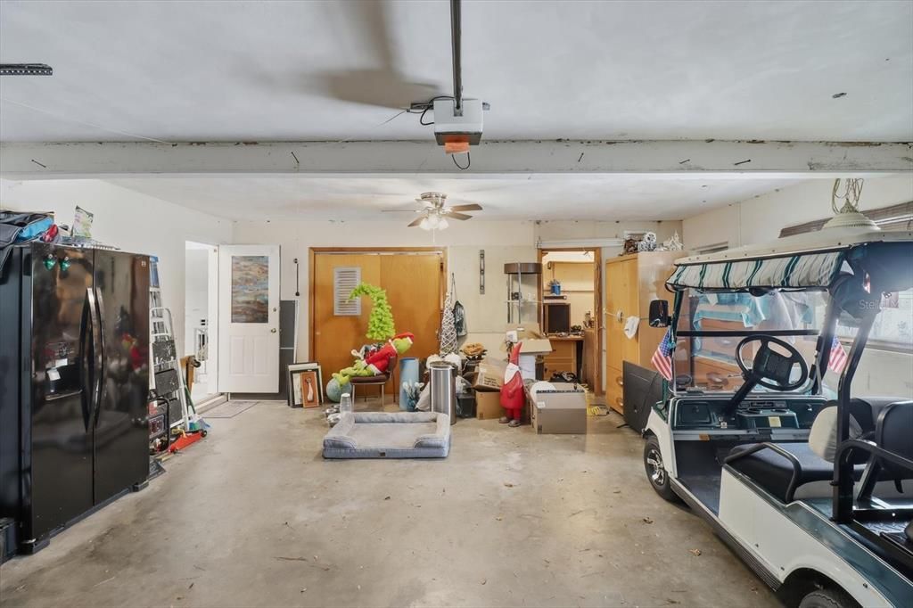 For Sale: $349,900 (3 beds, 2 baths, 2332 Square Feet)