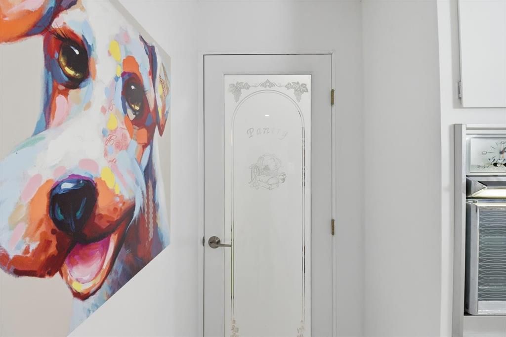 For Sale: $349,900 (3 beds, 2 baths, 2332 Square Feet)