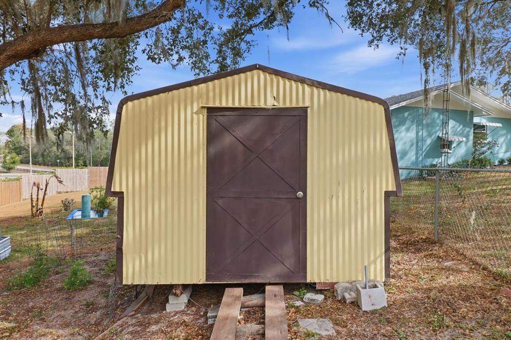 For Sale: $349,900 (3 beds, 2 baths, 2332 Square Feet)