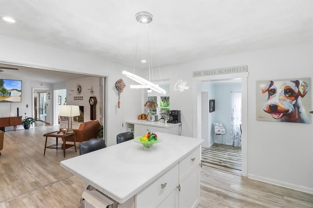 For Sale: $349,900 (3 beds, 2 baths, 2332 Square Feet)