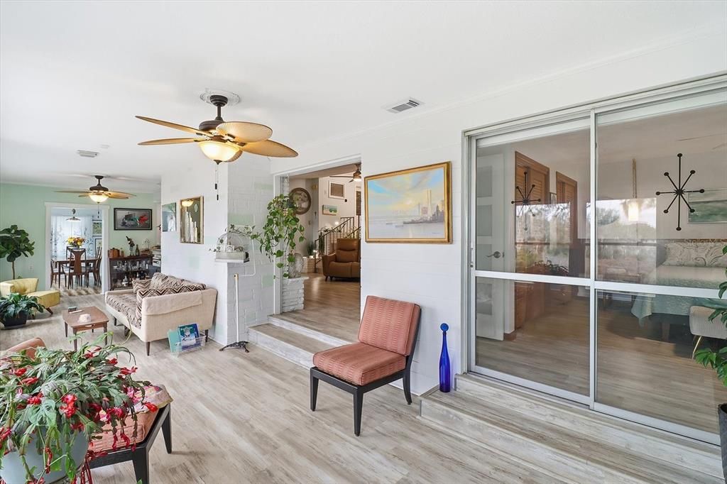 For Sale: $349,900 (3 beds, 2 baths, 2332 Square Feet)