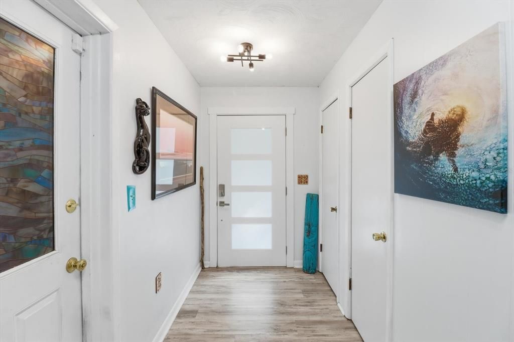 For Sale: $349,900 (3 beds, 2 baths, 2332 Square Feet)